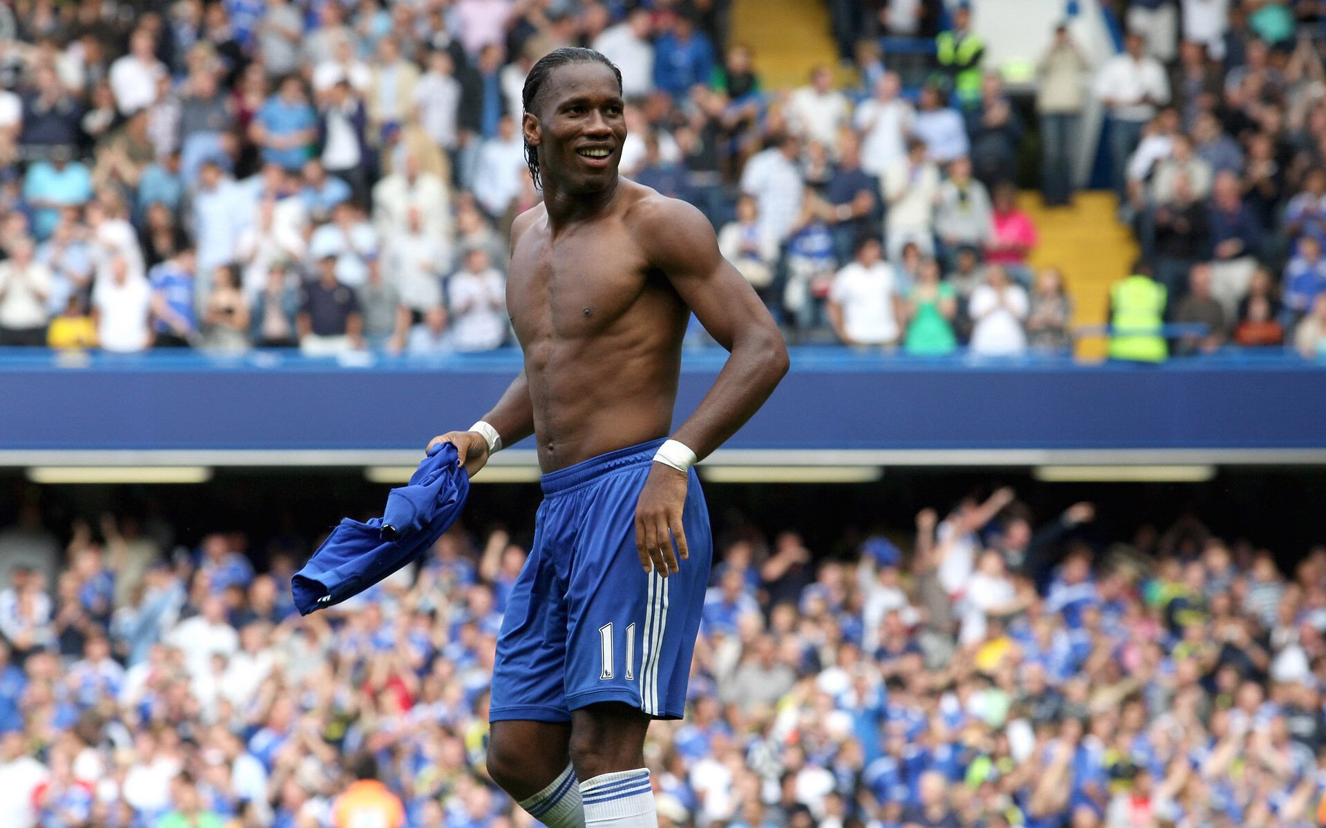 全运会田径项目连续刷新纪录，全运会田径项目连续刷新纪录是多少