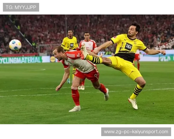 多特阿德耶米反击如闪电推射干净利落，横扫对手犹如疾风掠过